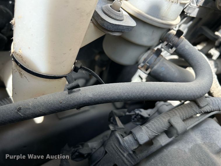 image for item DR4666 2013 Dodge Grand Caravan  van