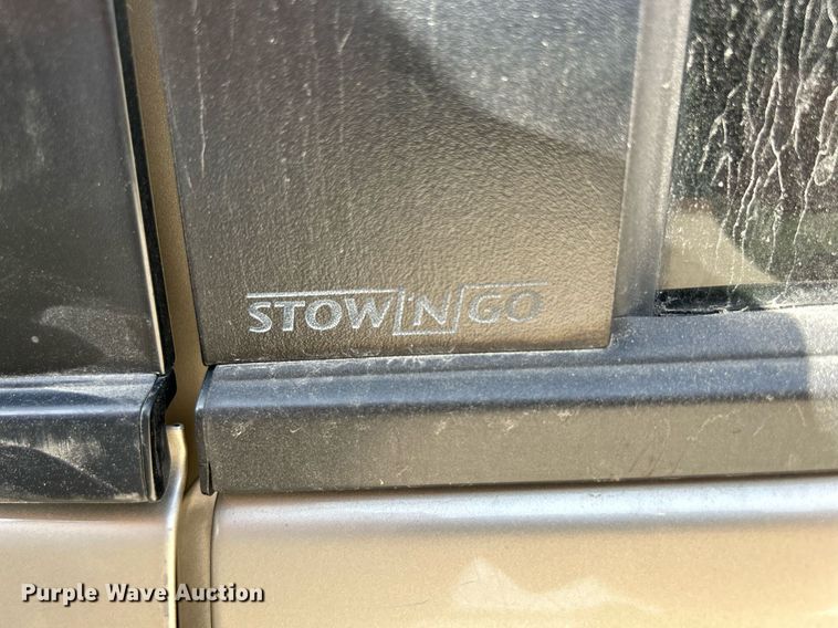 image for item DR4666 2013 Dodge Grand Caravan  van