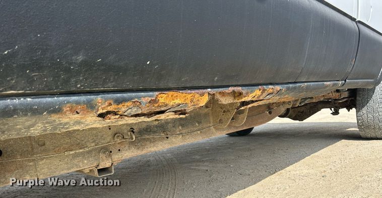 image for item DR4667 2003 Chevrolet Silverado 2500HD  Ext. Cab pickup truck