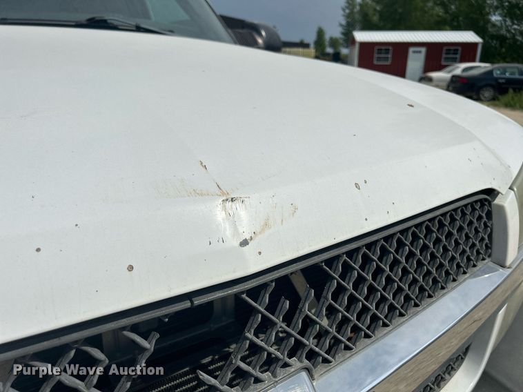 image for item DR4667 2003 Chevrolet Silverado 2500HD  Ext. Cab pickup truck