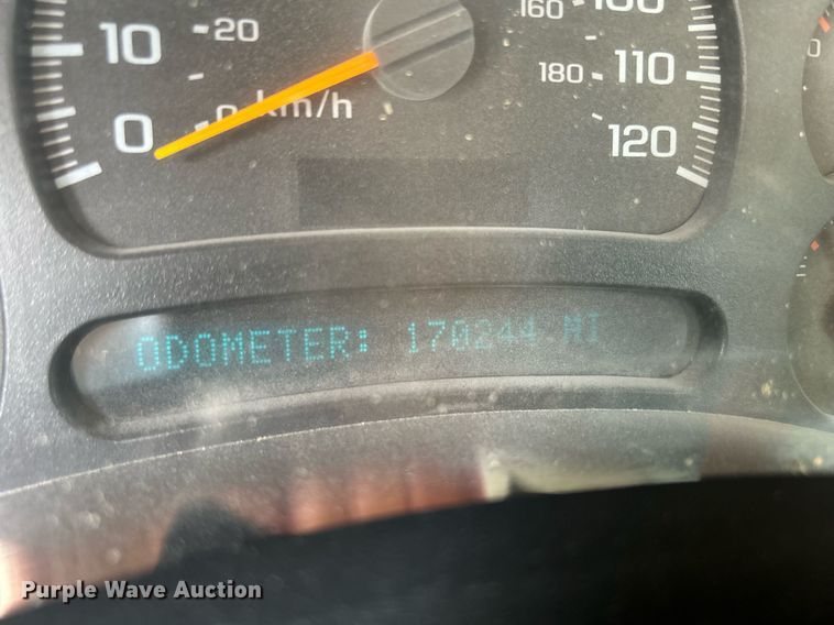 image for item DR4667 2003 Chevrolet Silverado 2500HD  Ext. Cab pickup truck