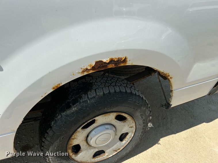 image for item DR4669 2007 Ford F150 XL  pickup truck