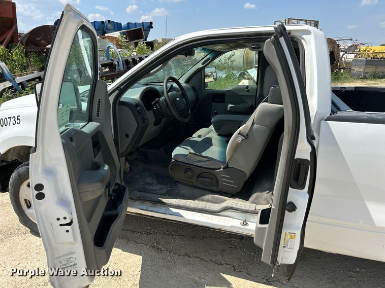 image for item DR4669 2007 Ford F150 XL  pickup truck