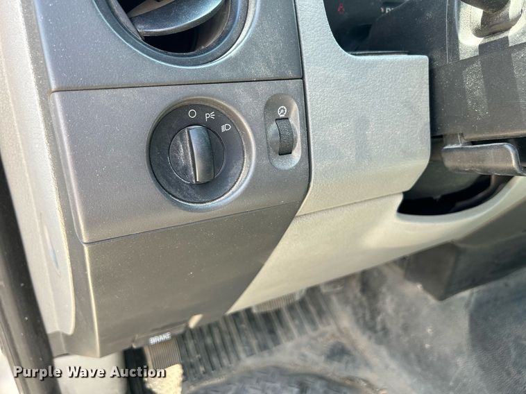 image for item DR4669 2007 Ford F150 XL  pickup truck