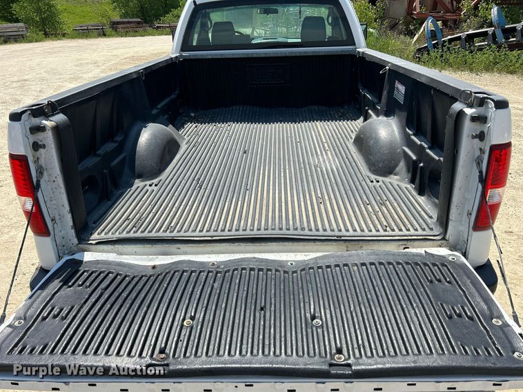 image for item DR4669 2007 Ford F150 XL  pickup truck