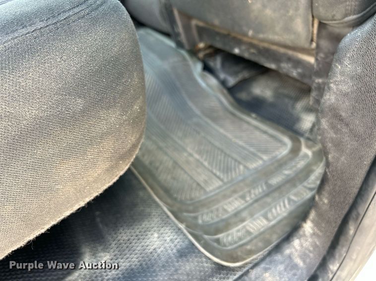 image for item DR4670 2013 Chevrolet Silverado 2500HD  Crew Cab pickup truck