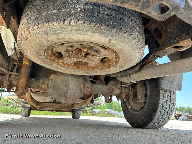 image for item DR4670 2013 Chevrolet Silverado 2500HD  Crew Cab pickup truck