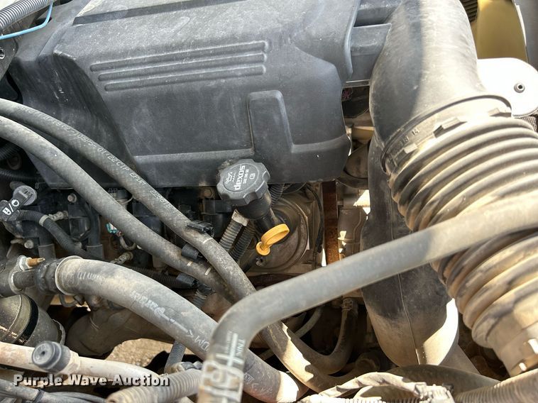 image for item DR4670 2013 Chevrolet Silverado 2500HD  Crew Cab pickup truck