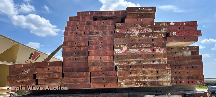 image for item DR4671 Concrete forms