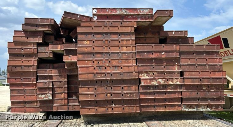 image for item DR4671 Concrete forms