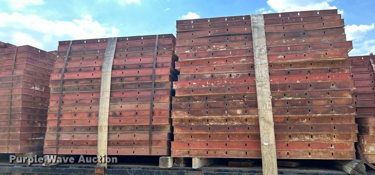 image for item DR4671 Concrete forms