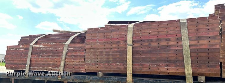 image for item DR4671 Concrete forms