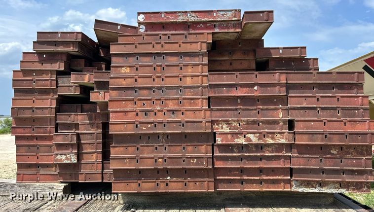 image for item DR4671 Concrete forms