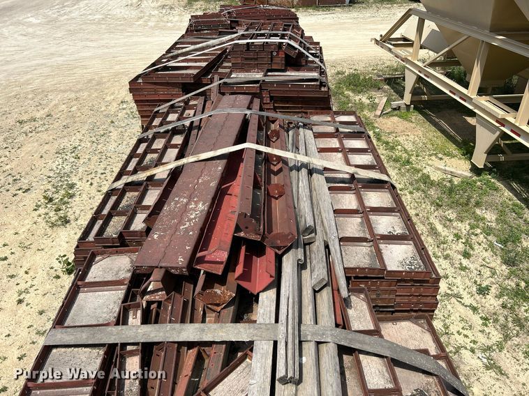 image for item DR4671 Concrete forms