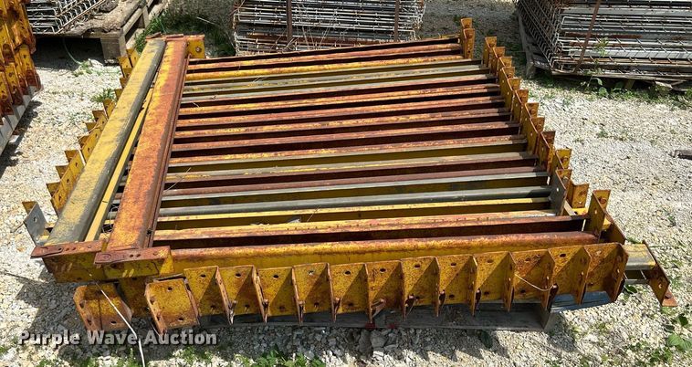 image for item DR4673 (25) pallets of pallet racking