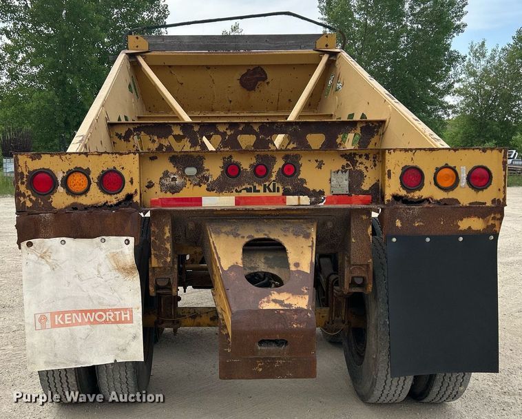 image for item DR4674 2000 Trail King TK54BDV432  bottom dump trailer