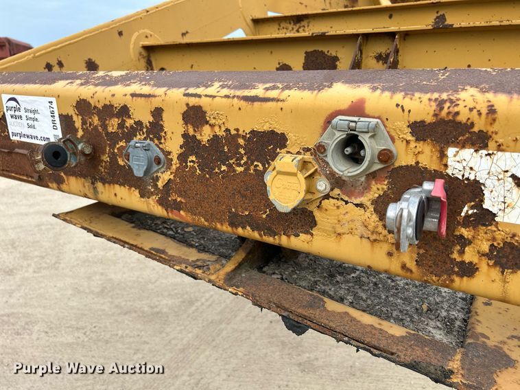 image for item DR4674 2000 Trail King TK54BDV432  bottom dump trailer