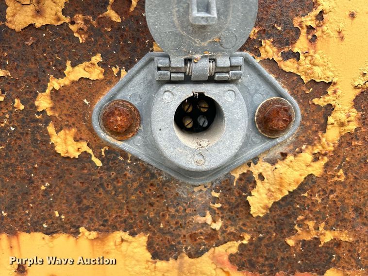 image for item DR4674 2000 Trail King TK54BDV432  bottom dump trailer