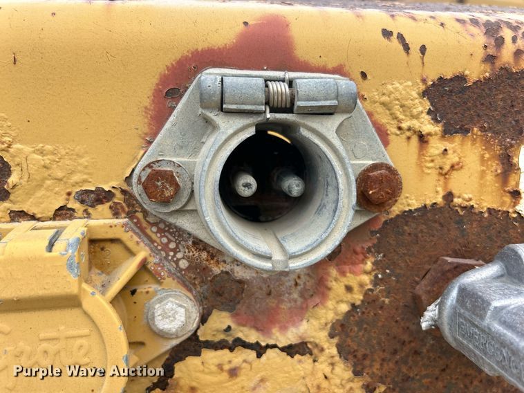 image for item DR4674 2000 Trail King TK54BDV432  bottom dump trailer