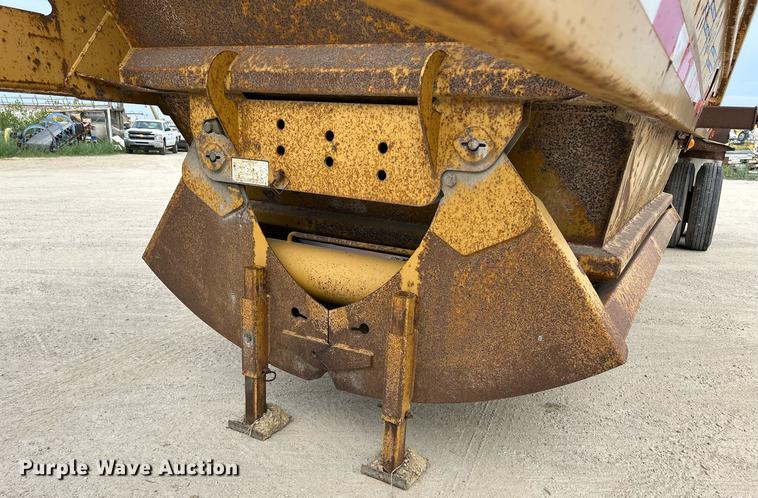 image for item DR4674 2000 Trail King TK54BDV432  bottom dump trailer