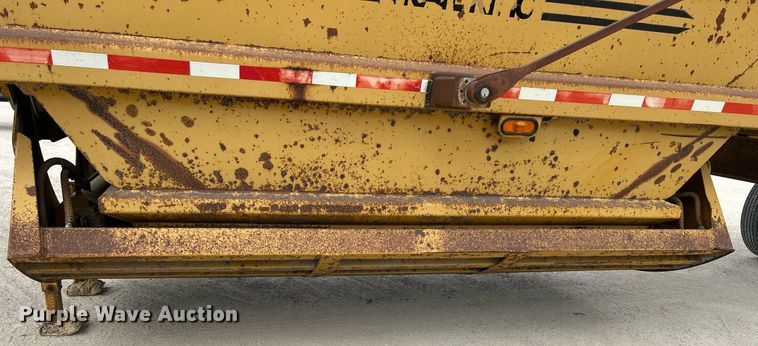 image for item DR4674 2000 Trail King TK54BDV432  bottom dump trailer