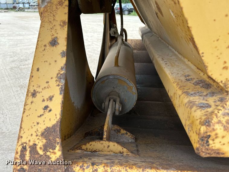 image for item DR4674 2000 Trail King TK54BDV432  bottom dump trailer