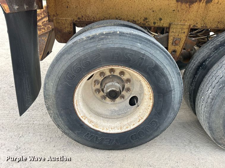 image for item DR4674 2000 Trail King TK54BDV432  bottom dump trailer