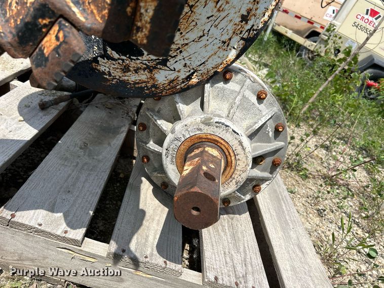 image for item DR4675 2001 Altec 700-90021  auger