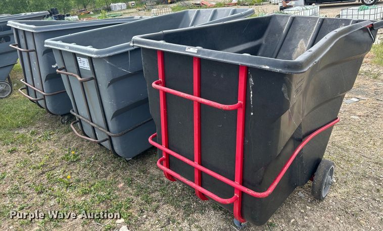 image for item DR4676 (3) Rubbermaid 1036 refuse totes