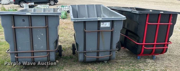 image for item DR4676 (3) Rubbermaid 1036 refuse totes