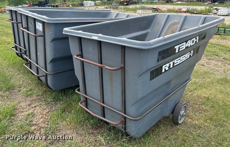 image for item DR4677 (3) Rubbermaid 1036 refuse totes