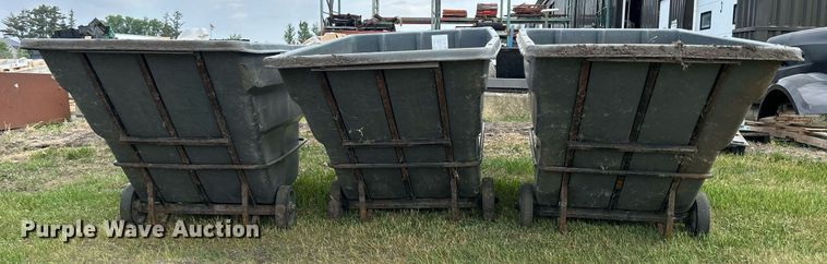 image for item DR4677 (3) Rubbermaid 1036 refuse totes