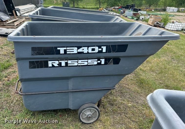 image for item DR4677 (3) Rubbermaid 1036 refuse totes