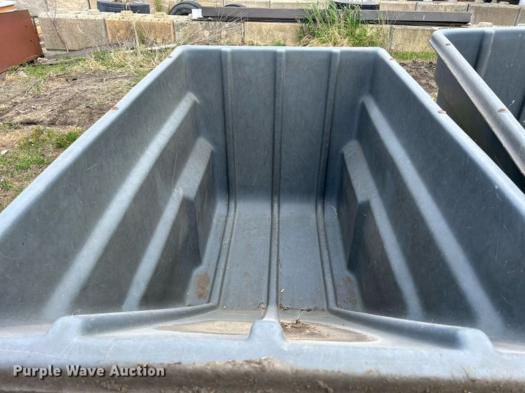 image for item DR4677 (3) Rubbermaid 1036 refuse totes