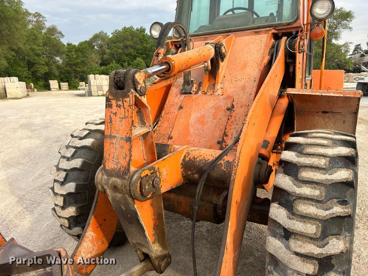 image for item DR4680 Dresser 510B  wheel loader