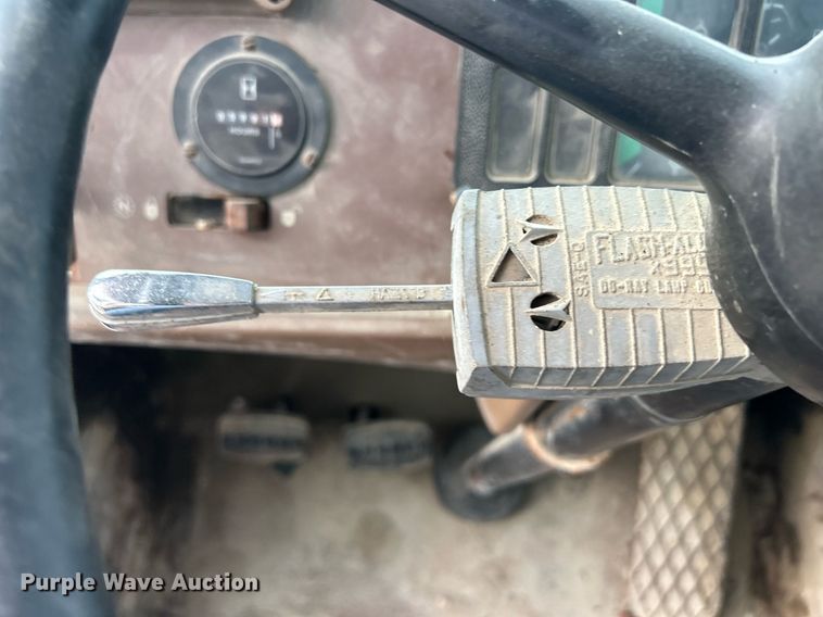 image for item DR4680 Dresser 510B  wheel loader