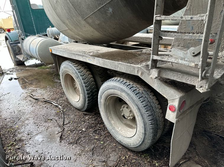 image for item JD9100 2003 Kenworth T800  ready mix truck