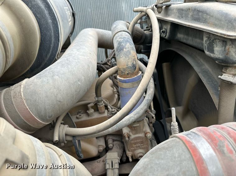 image for item JD9100 2003 Kenworth T800  ready mix truck