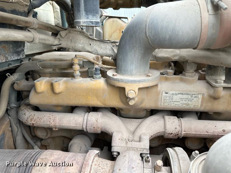 image for item JD9100 2003 Kenworth T800  ready mix truck