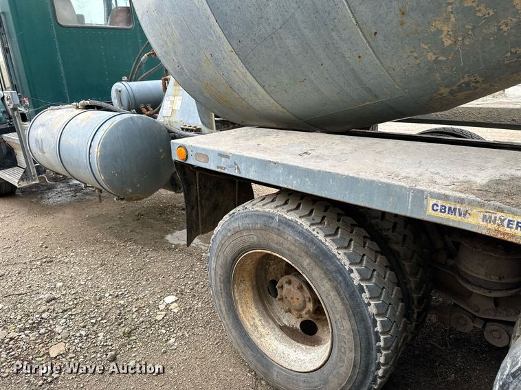 image for item JD9101 2003 Kenworth T800  ready mix truck