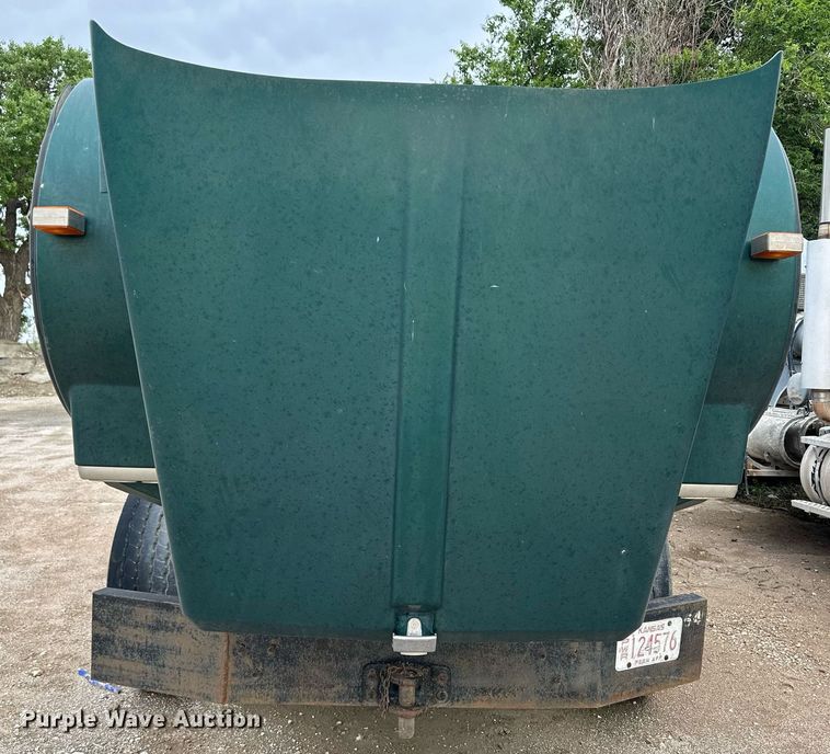 image for item JD9101 2003 Kenworth T800  ready mix truck