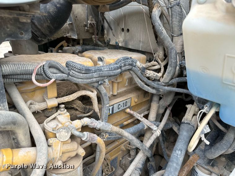 image for item JD9101 2003 Kenworth T800  ready mix truck