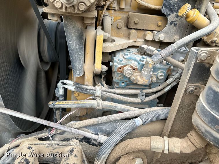 image for item JD9101 2003 Kenworth T800  ready mix truck