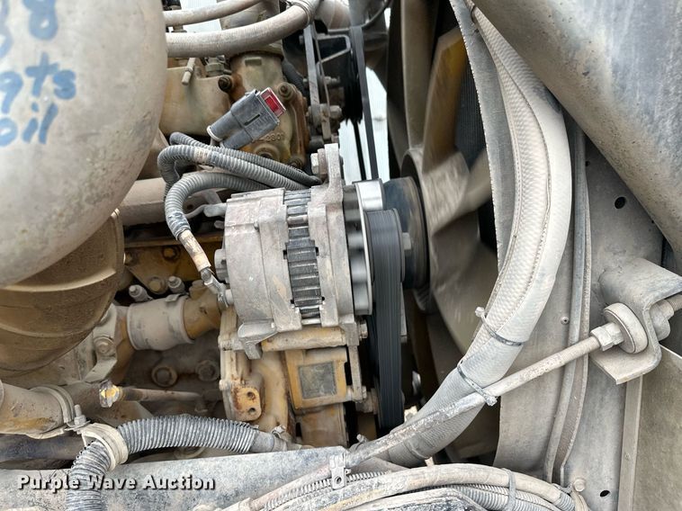 image for item JD9101 2003 Kenworth T800  ready mix truck