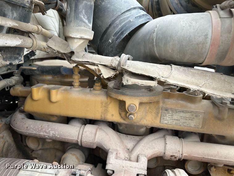 image for item JD9101 2003 Kenworth T800  ready mix truck