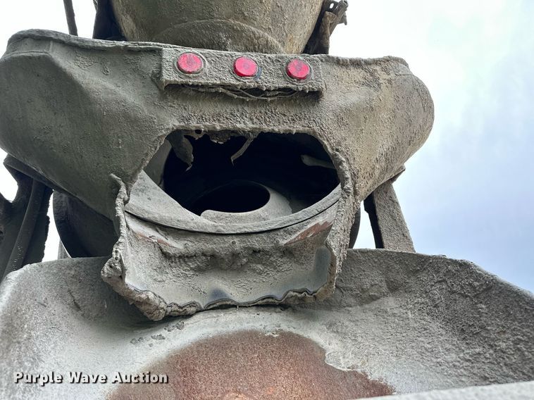 image for item JD9101 2003 Kenworth T800  ready mix truck