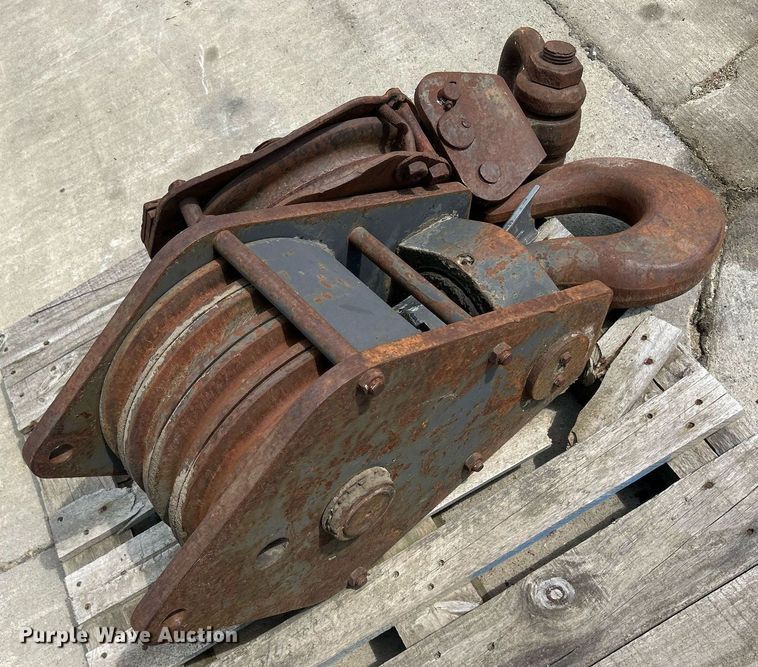 image for item MC9892 (2) crane blocks