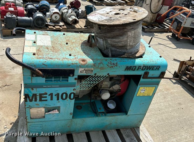 image for item MC9895 MQ Power Whisperweld SGW-225SS  welder