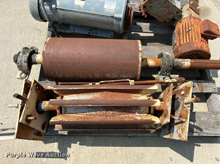 image for item MC9897 (5) electric motors