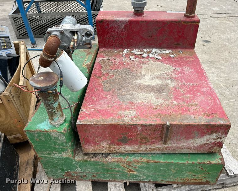 image for item MC9909 Fuel and lube